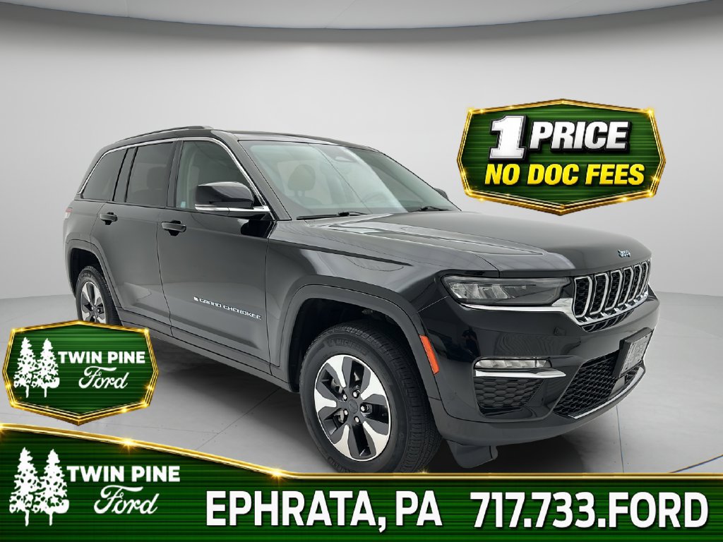 Used 2023 Jeep Grand Cherokee 4WD 4xe image 1