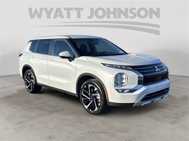 Used 2024 Mitsubishi Outlander SE image 7