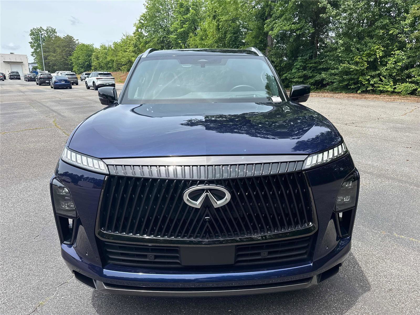 Used 2025 INFINITI QX80 Autograph AWD/4WD image 3