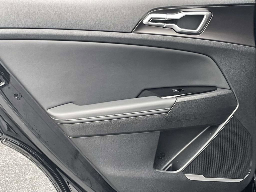 Used 2024 Kia Sportage EX image 20