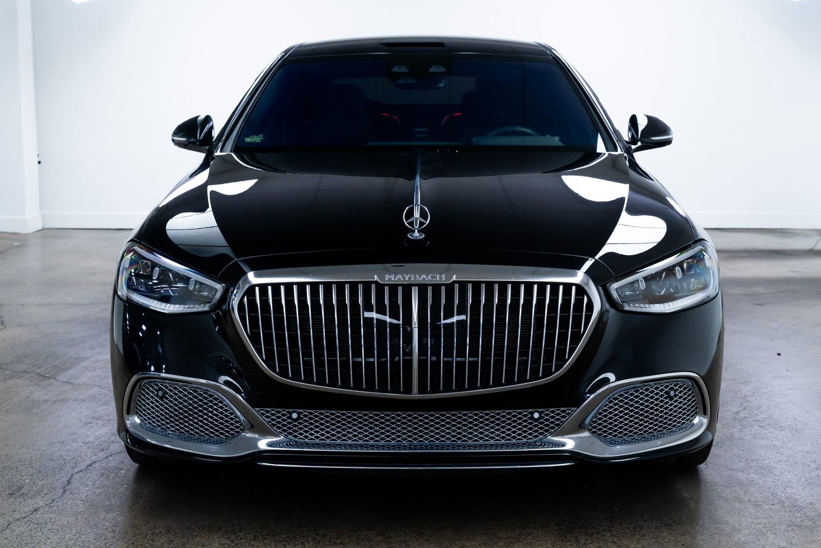 Used 2023 Mercedes-Benz Maybach S 680 4MATIC image 2