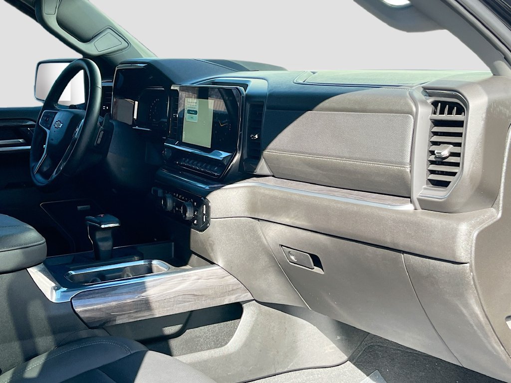 Used 2025 Chevrolet Silverado 1500 LTZ AWD/4WD image 31