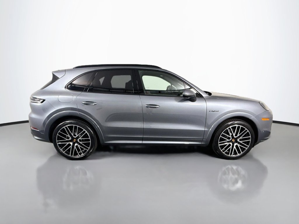 New 2026 Porsche Cayenne E-Hybrid AWD/4WD image 8