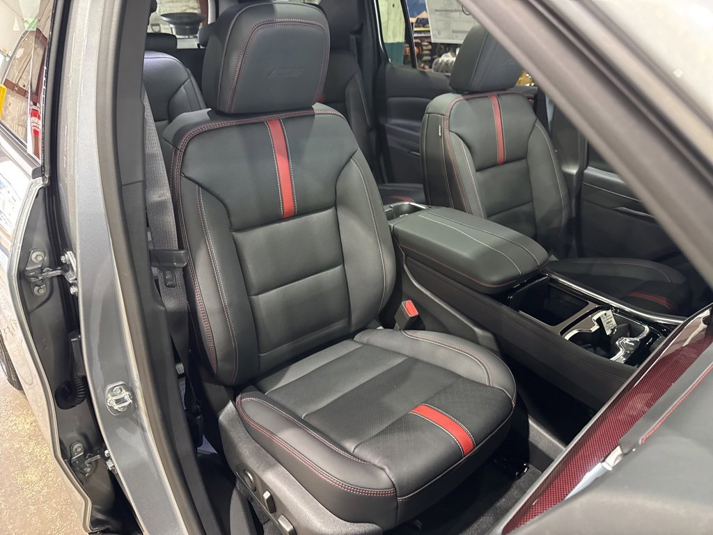 New 2026 Chevrolet Traverse RS w/ LPO, Floor Liner Package image 48