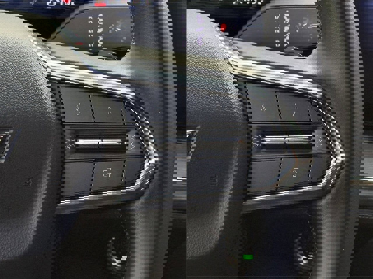 Certified 2025 Chevrolet Tahoe LT image 14