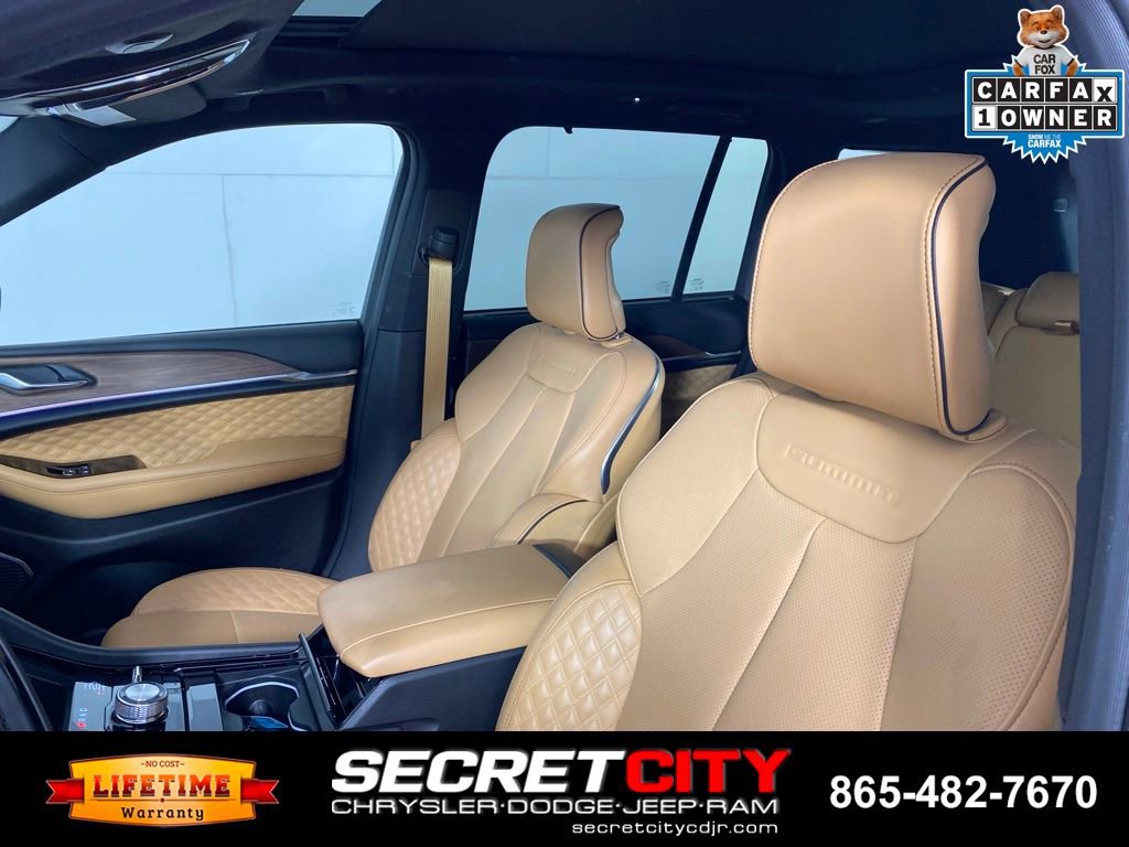 Used 2025 Jeep Grand Cherokee Summit w/ Adv Protech Group IV AWD/4WD image 10