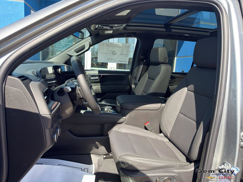 New 2026 Chevrolet Suburban Z71 w/ Comfort Package AWD/4WD image 18