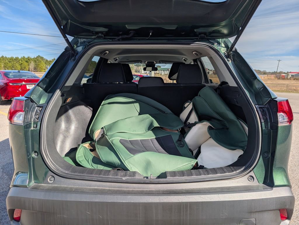 Used 2022 Toyota Corolla Cross LE image 31