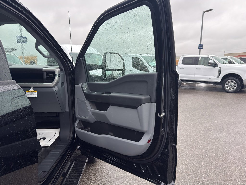 New 2026 Ford F450 XL w/ XL Chrome Package image 15