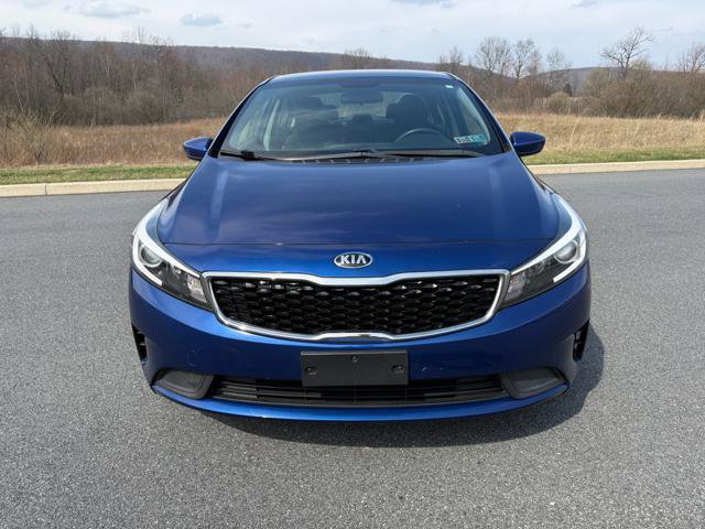 Used 2017 Kia Forte LX image 2