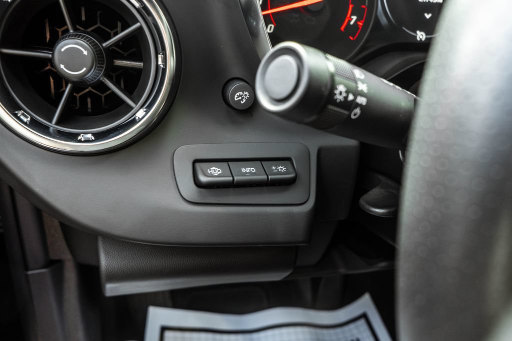 Used 2022 Chevrolet Camaro SS RWD image 18