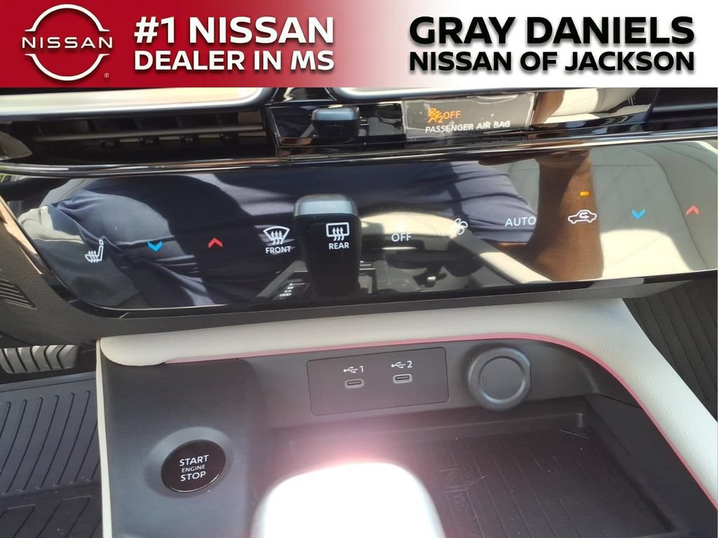 New 2026 Nissan Sentra SL w/ Floor Mat Package FWD image 18