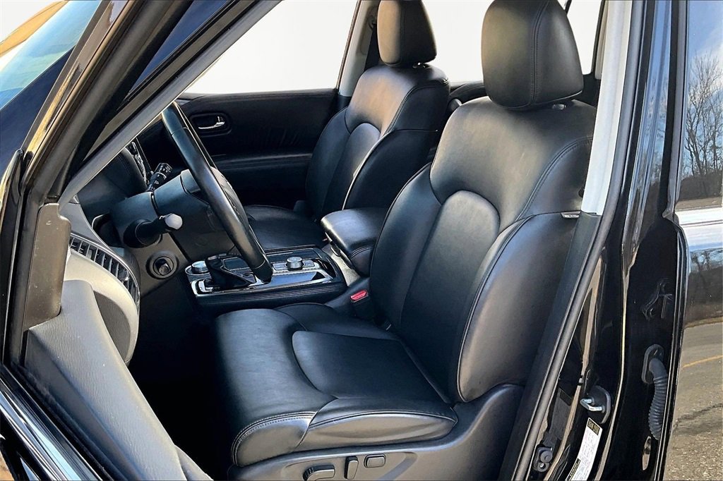 Used 2022 Nissan Armada SV image 25