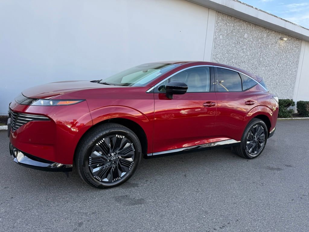 Used 2025 Nissan Murano Platinum image 2