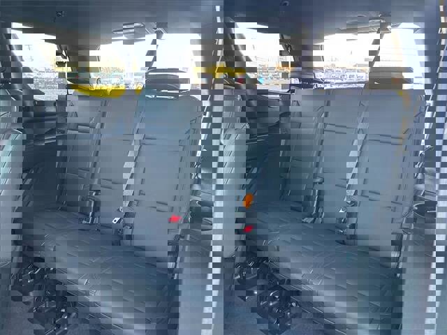 Used 2024 Chevrolet Tahoe Z71 w/ Luxury Package image 18