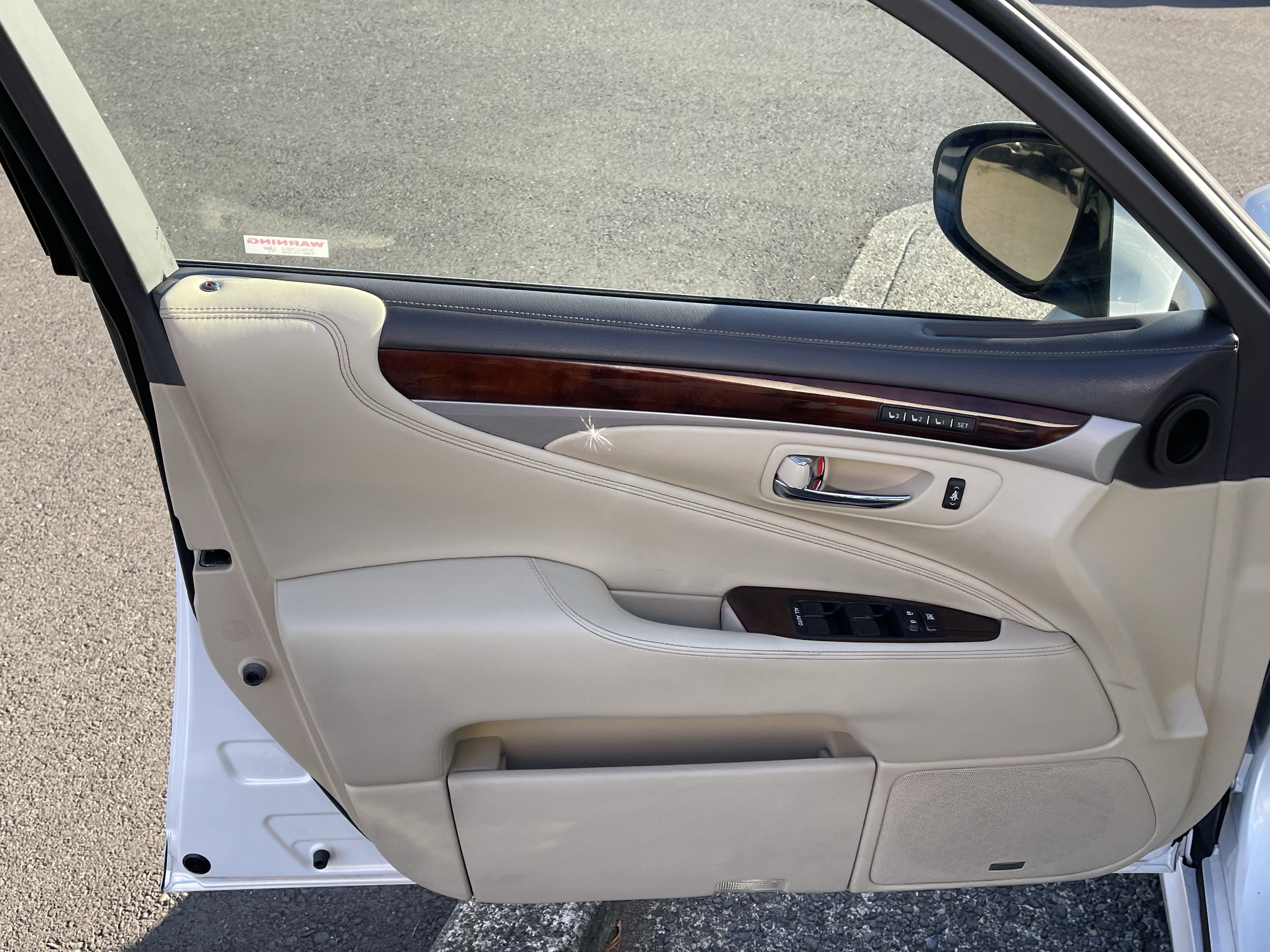 Used 2016 Lexus LS 460 AWD w/ Comfort Package image 15