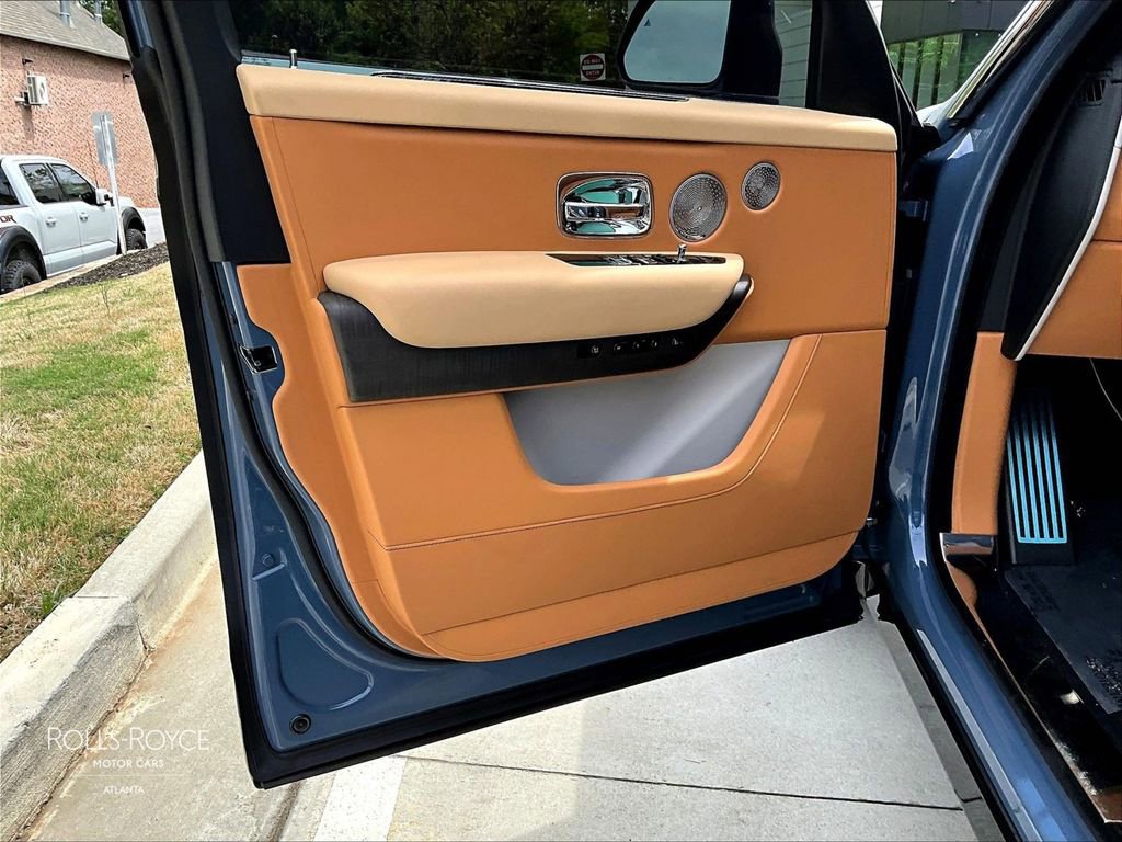 Certified 2026 Rolls-Royce Cullinan image 20