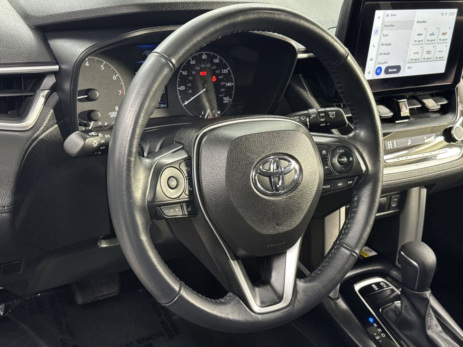 Used 2023 Toyota Corolla Cross LE image 20