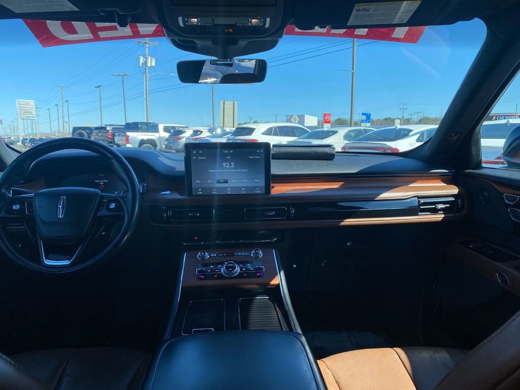 Used 2020 Lincoln Aviator Reserve image 28