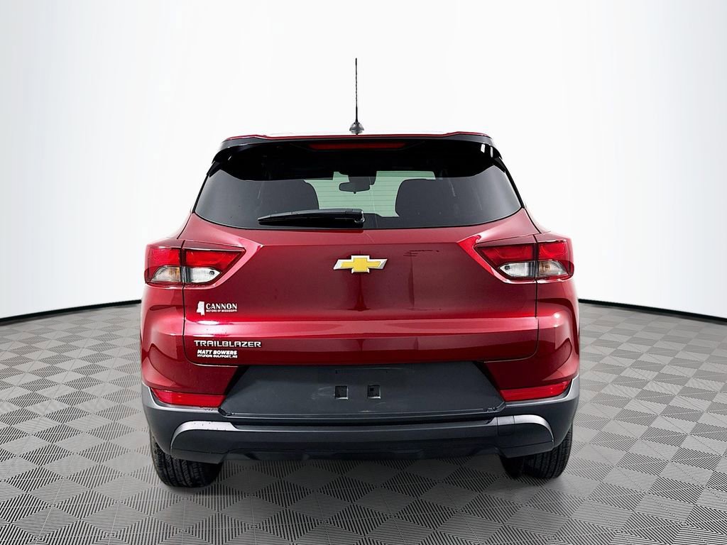 Used 2024 Chevrolet TrailBlazer LS w/ LS Convenience Package image 6