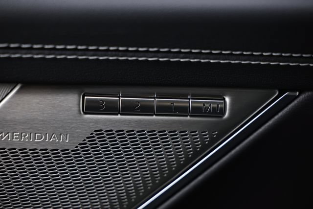 New 2024 Jaguar XF R-Dynamic SE AWD/4WD image 18