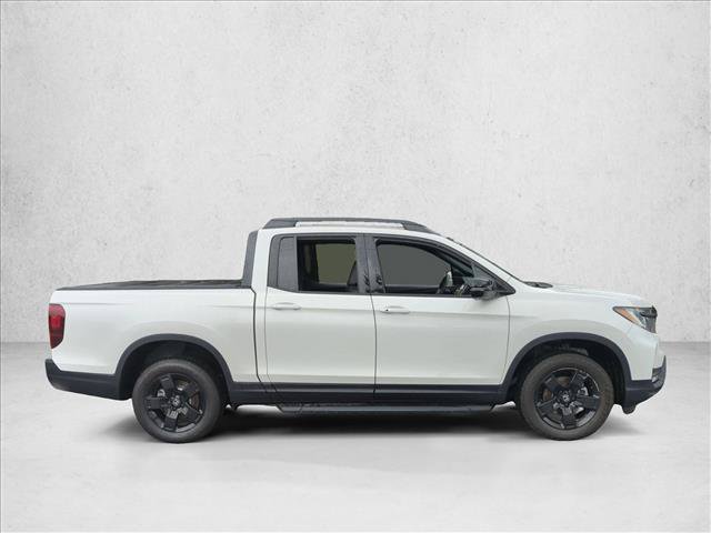 Certified 2025 Honda Ridgeline Black Edition image 5