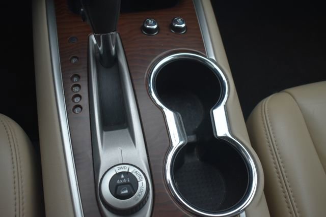 Used 2017 Nissan Pathfinder Platinum w/ Family Entertainment Package image 36