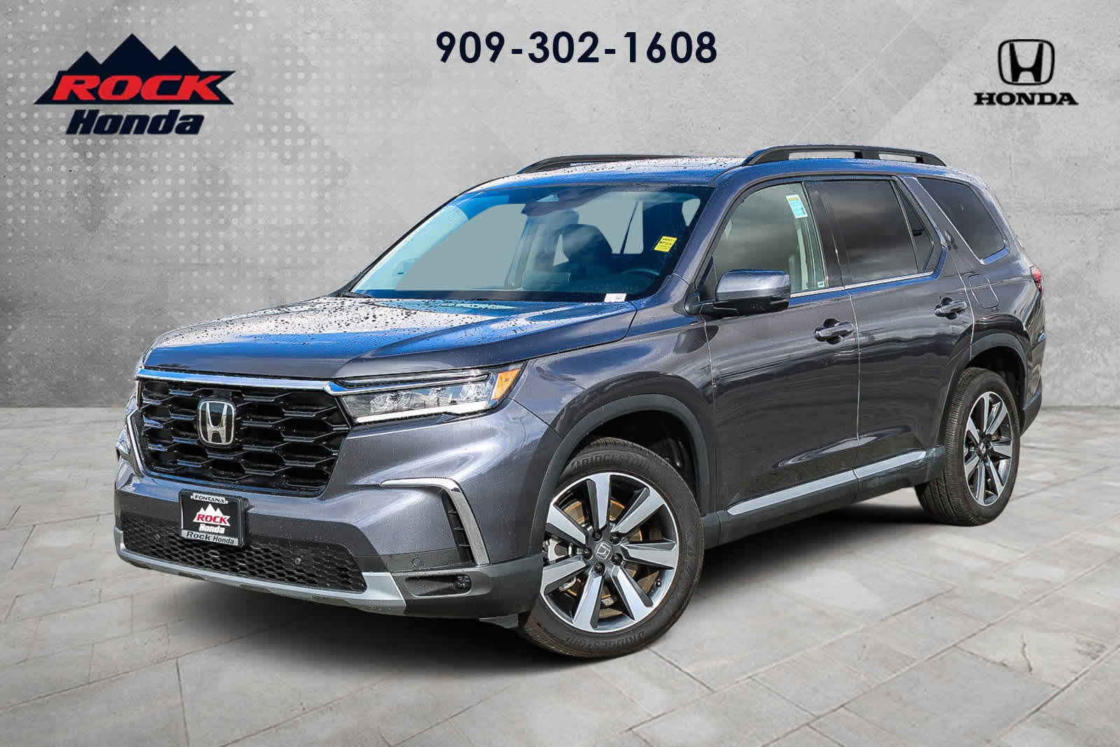 Certified 2025 Honda Pilot Touring image 1