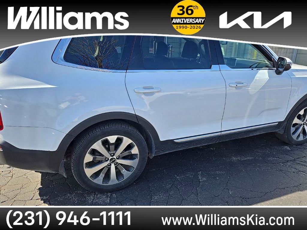 Used 2020 Kia Telluride EX w/ EX Premium Package AWD/4WD image 9