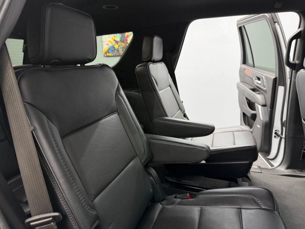 Used 2025 GMC Yukon Denali AWD/4WD image 47