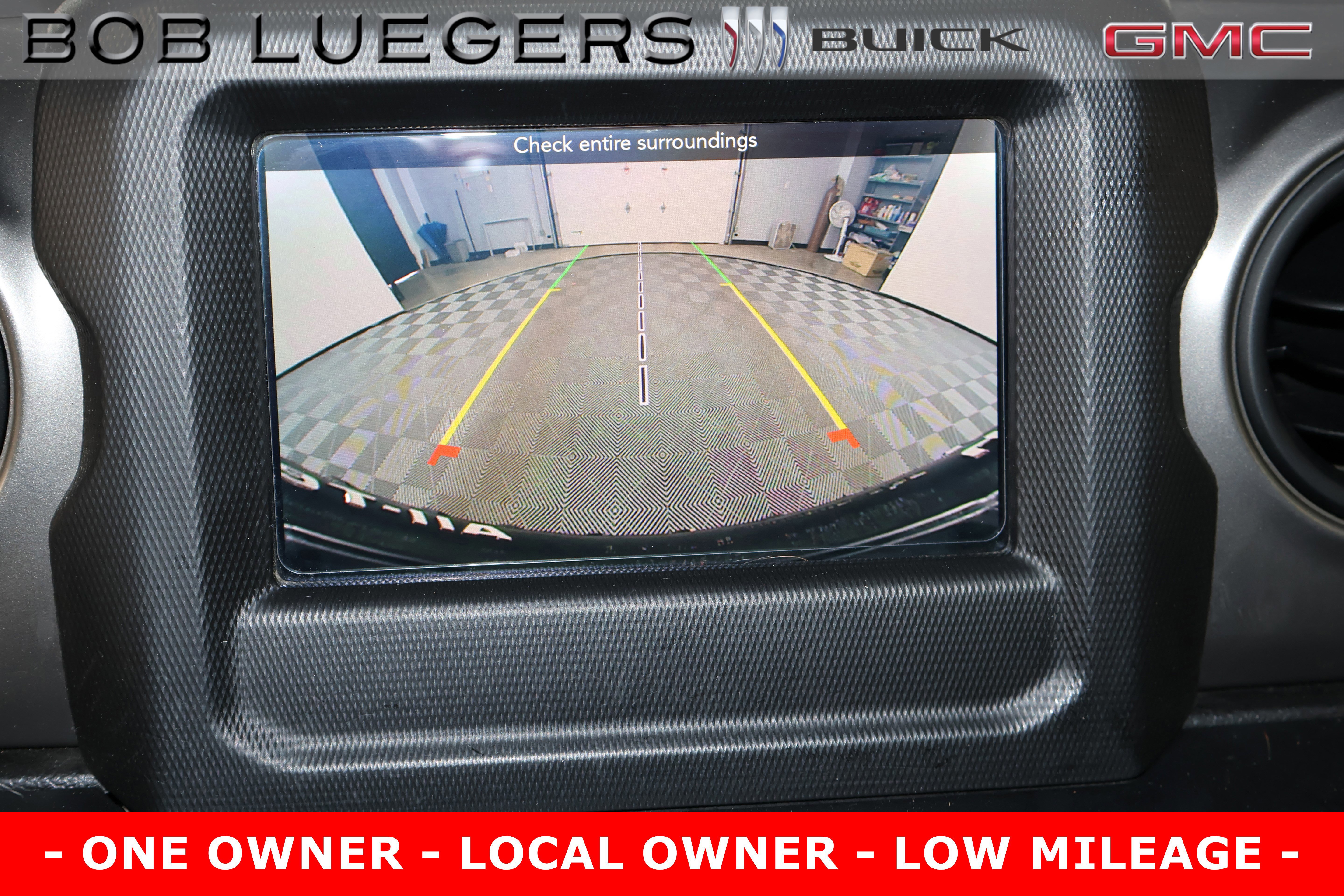 Used 2022 Jeep Wrangler Sport image 19