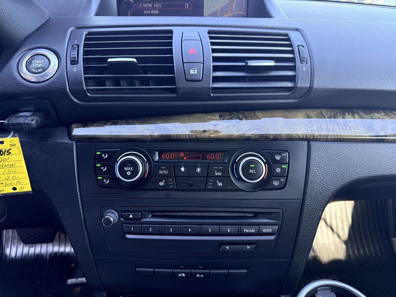 Used 2011 BMW 135i Convertible RWD image 16