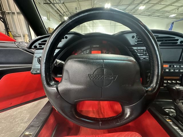 Used 1996 Chevrolet Corvette Coupe RWD image 15
