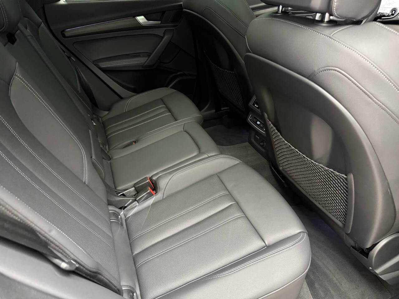 Used 2024 Audi Q5 e Prestige w/ Prestige Package image 25