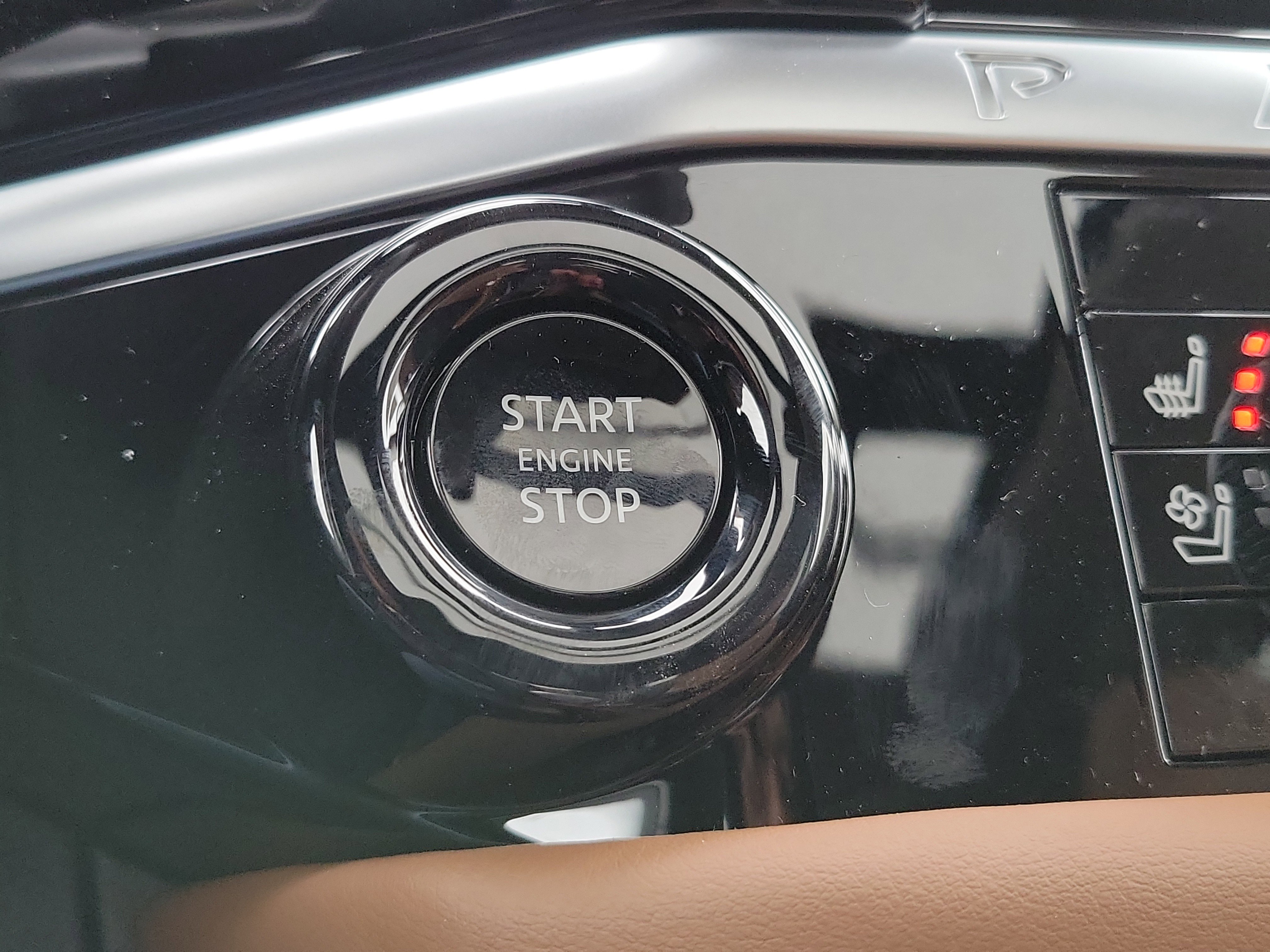 New 2026 Nissan Pathfinder Platinum image 22