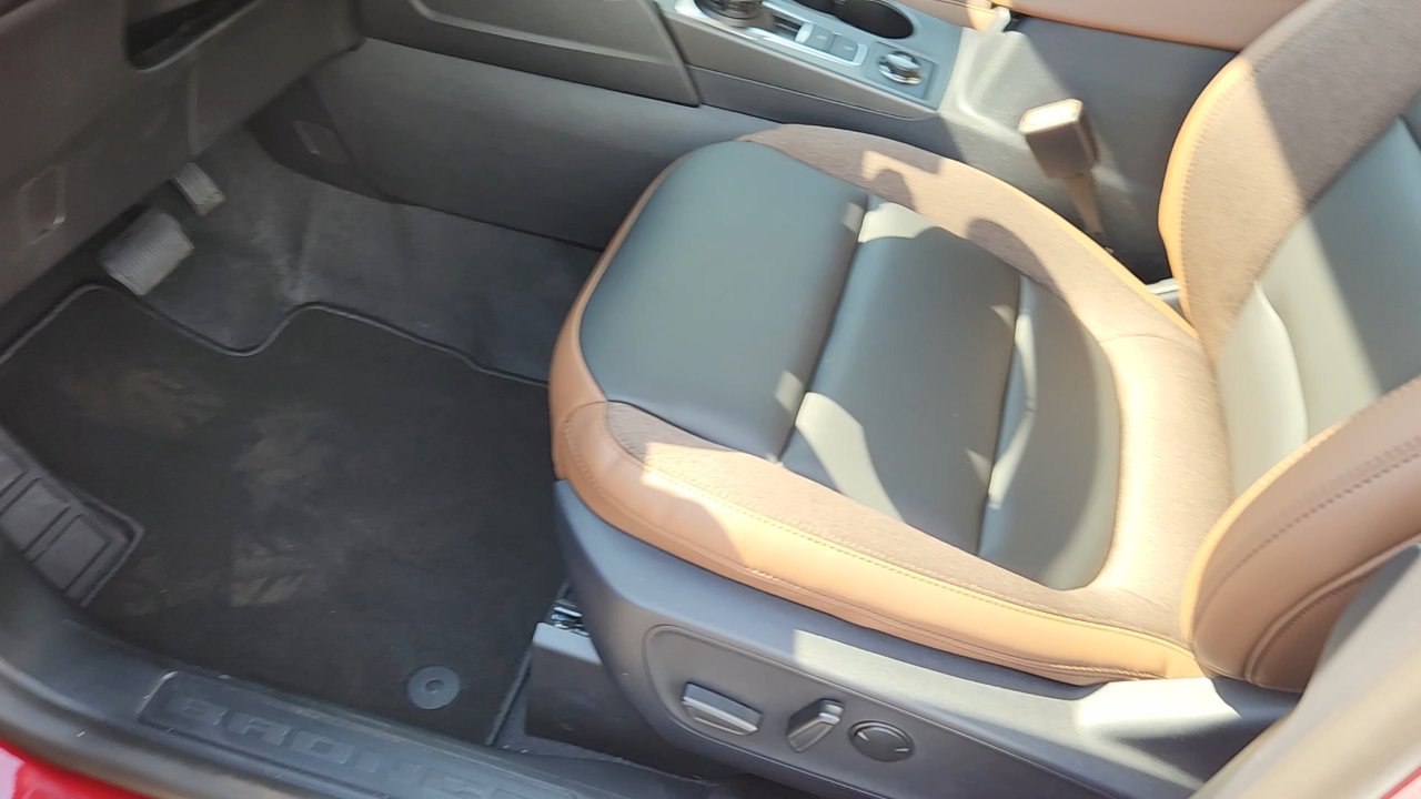 New 2025 Ford Bronco Sport Outer Banks image 13