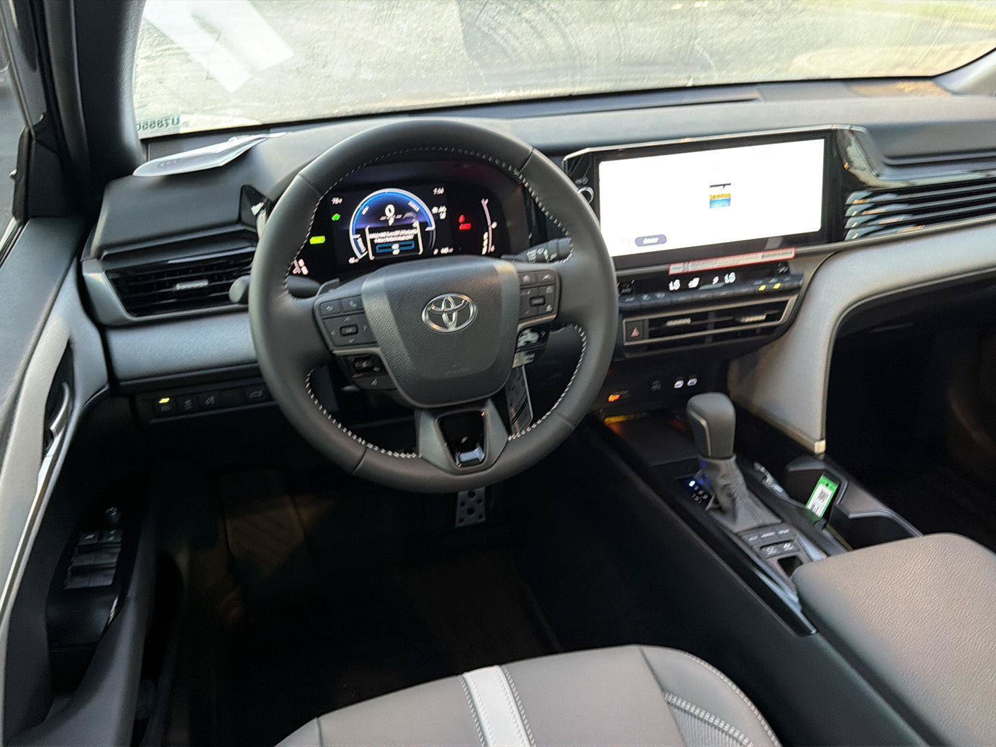 New 2026 Toyota Camry SE w/ Multimedia Upgrade Package FWD image 18