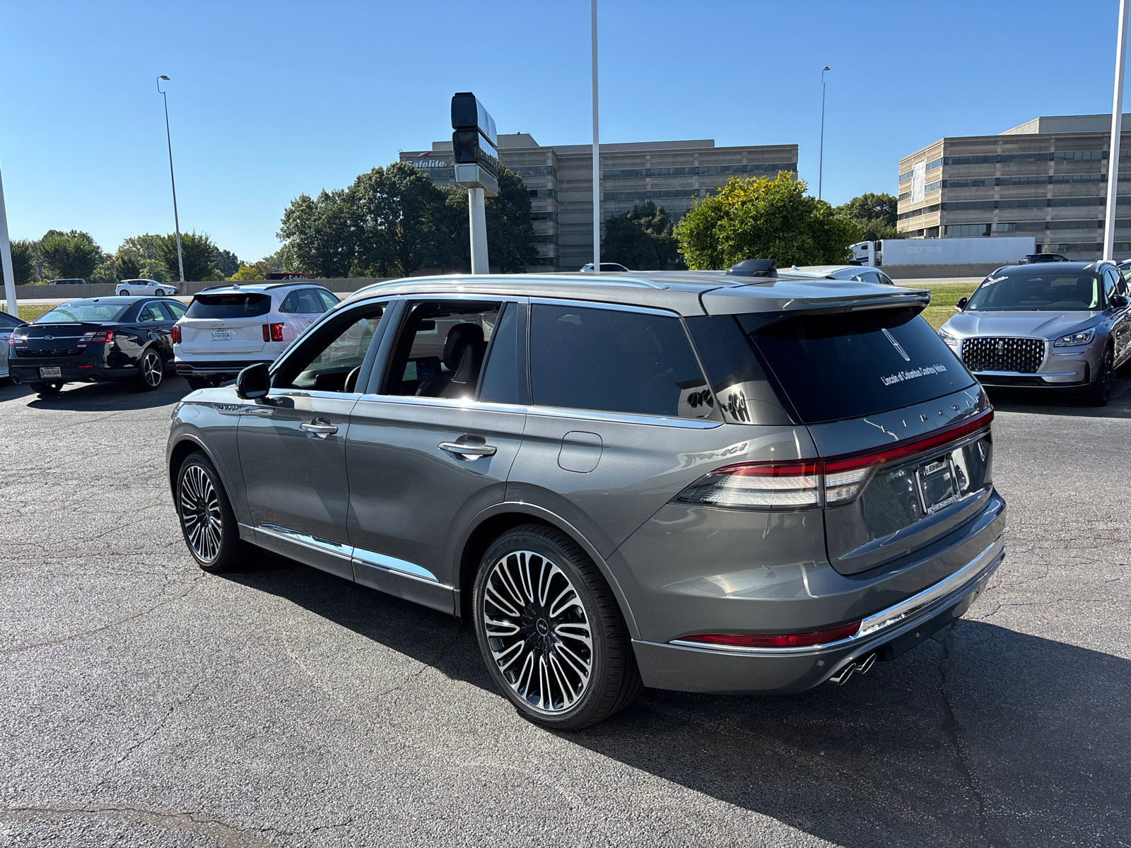 New 2025 Lincoln Aviator Black Label image 5