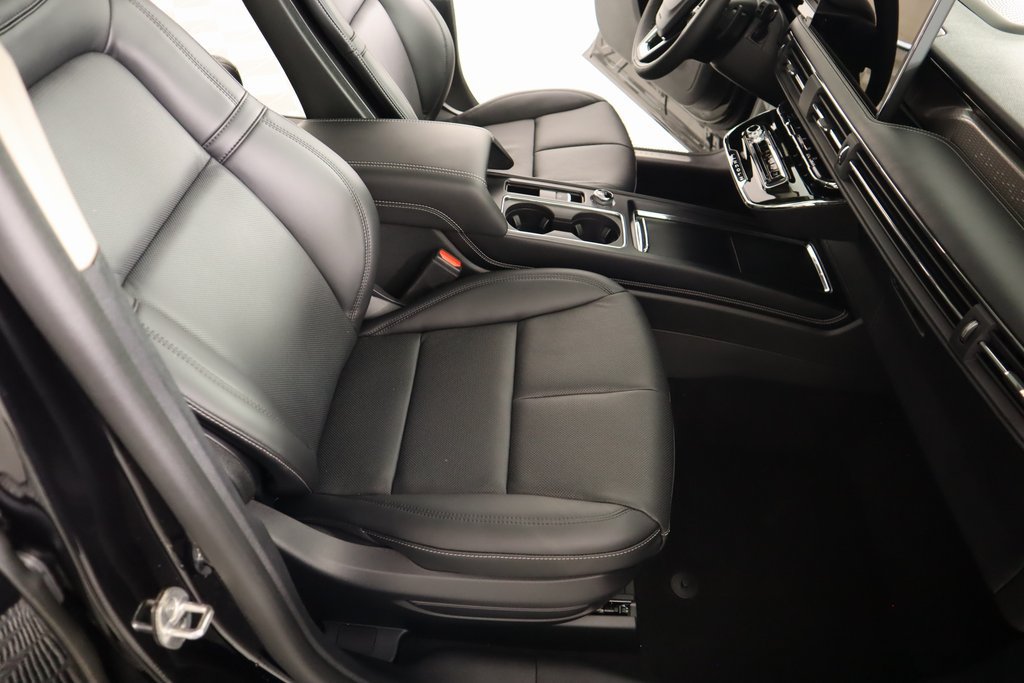 New 2025 Lincoln Corsair Grand Touring AWD/4WD image 14