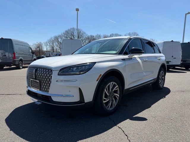 Used 2023 Lincoln Corsair AWD w/ Equipment Group 101A image 3