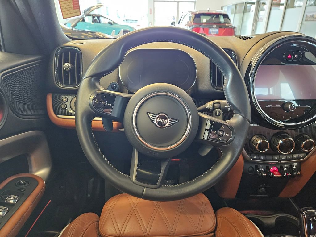 Used 2023 MINI Cooper Countryman S w/ Signature Upholstery Package image 17