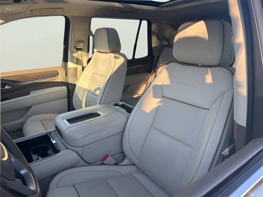 Used 2022 GMC Yukon Denali image 11