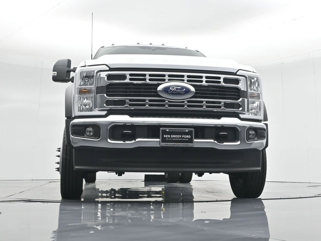 New 2025 Ford F550 XL image 38