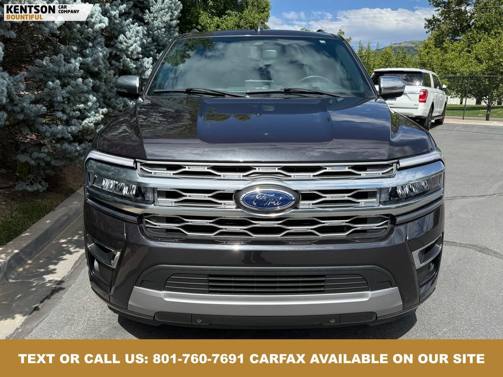 Used 2024 Ford Expedition Platinum image 2