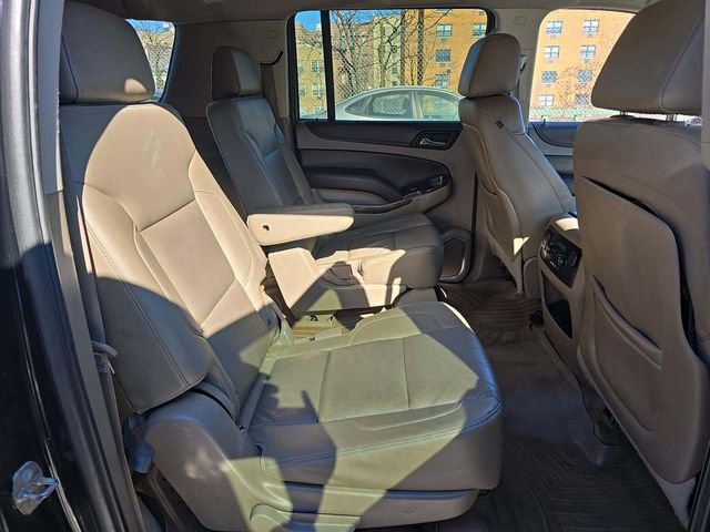 Used 2015 Chevrolet Suburban LT image 6