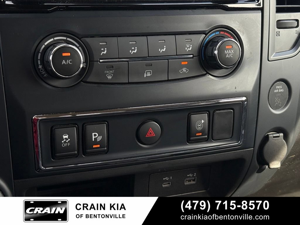 Used 2022 Nissan Titan SV AWD/4WD image 14