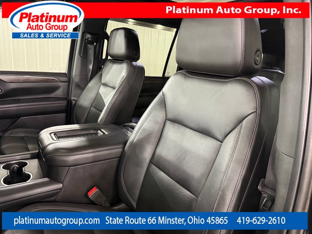 Used 2021 Chevrolet Suburban Z71 w/ Z71 Signature Package AWD/4WD image 11