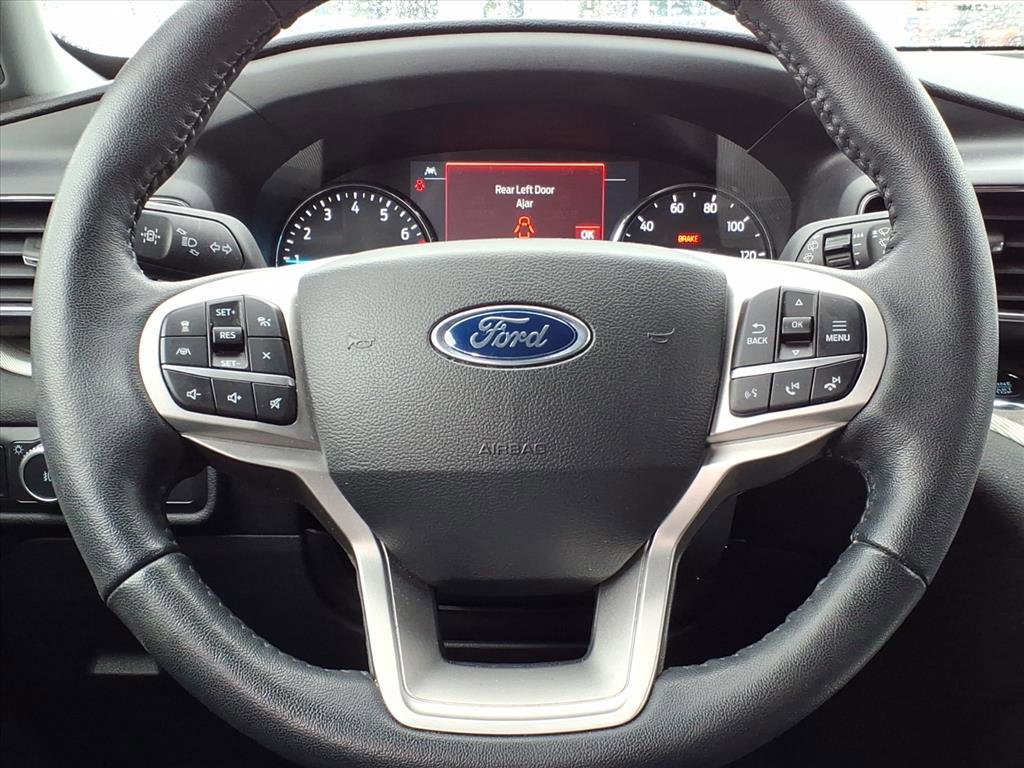 Certified 2022 Ford Explorer XLT w/ Equipment Group 202A image 19