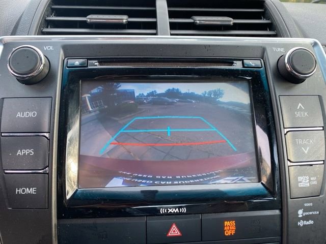 Used 2016 Toyota Camry SE image 14