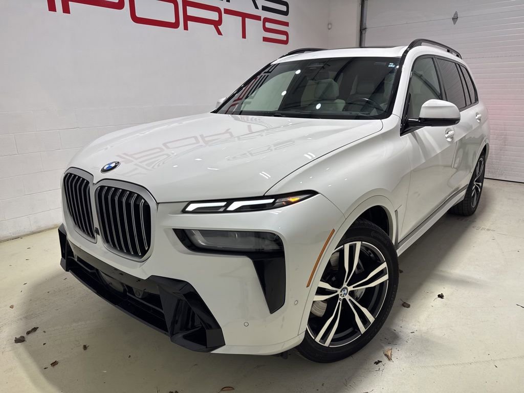 Used 2023 BMW X7 xDrive40i w/ M Sport Package image 2